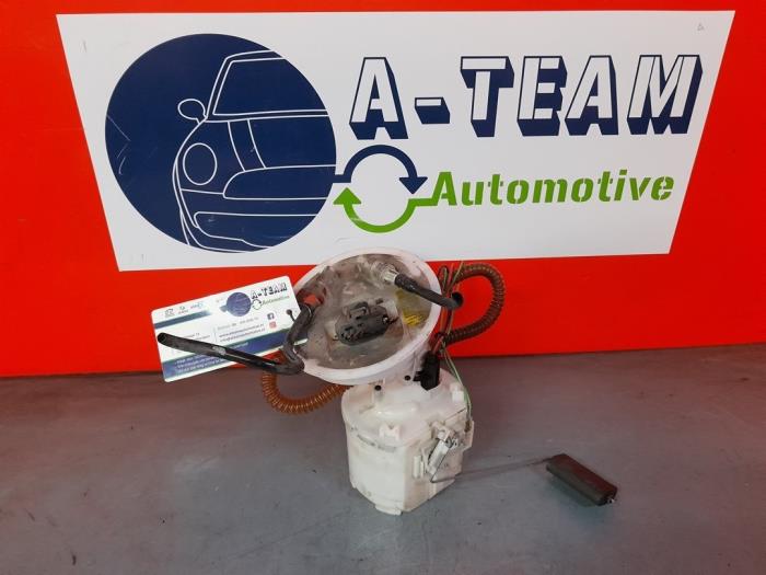 Usagé Pompe essence Ford Focus 1 1.4 16V Prix € 39,99 Règlement à la marge proposé par A-Team Automotive