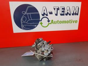 Używane Mechaniczna pompa paliwa Opel Astra K Sports Tourer 1.6 CDTI 136 16V Cena € 125,00 Procedura marży oferowane przez A-Team Automotive Rotterdam