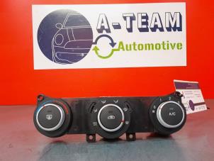 Usados Panel de control de calefacción Kia Cee'd Sporty Wagon (EDF) 1.4 16V Precio € 34,99 Norma de margen ofrecido por A-Team Automotive Rotterdam