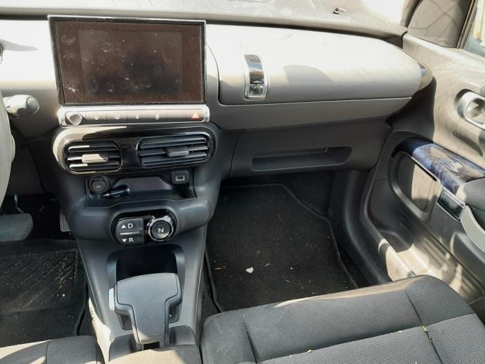 Radio CD Spieler van een Citroën C4 Cactus (0B/0P) 1.2 PureTech 82 12V 2016