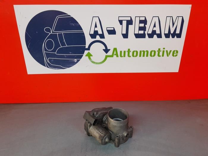 Throttle body from a Seat Ibiza III (6L1) 1.4 16V 85 2007