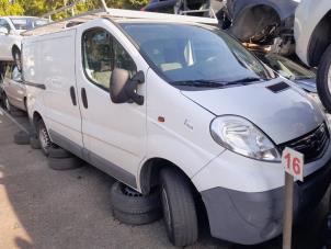Used Bonnet Opel Vivaro 2.0 CDTI Price on request offered by A-Team Automotive Rotterdam