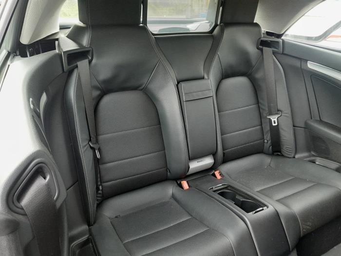 Rear seatbelt, left from a Mercedes-Benz E (R207) E-350 CGI V6 24V BlueEfficiency 2012