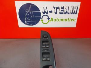 Usagé Commutateur vitre électrique Volkswagen Golf VI Variant (AJ5/1KA) 1.4 TSI 122 16V Prix € 29,99 Règlement à la marge proposé par A-Team Automotive Rotterdam