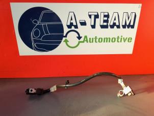 Used Battery pole Opel Astra K 1.0 Turbo 12V Price € 9,99 Margin scheme offered by A-Team Automotive Rotterdam