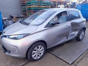 Used Front wing, left Renault Zoé (AG) 65kW Price on request offered by A-Team Automotive Rotterdam