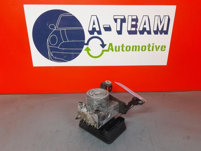 Used ABS pump Landrover Discovery Sport (LC) 2.0 TD4 150 16V Price € 275,00 Margin scheme offered by A-Team Automotive