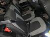 Asiento detrás de un Citroen C4 Grand Picasso (3A), 2013 / 2018 1.2 12V PureTech 130, MPV, Gasolina, 1.199cc, 96kW (131pk), FWD, EB2DTS; HNY, 2014-04 / 2018-03, 3AHNY 2015
