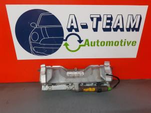 Używane Poduszka powietrzna kolanowa lewa Mercedes C (C204) 1.6 C-180 16V BlueEfficiency Cena € 49,99 Procedura marży oferowane przez A-Team Automotive Rotterdam