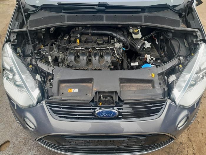 Bremskraftverstärker van een Ford S-Max (GBW) 2.0 Ecoboost 16V 2013