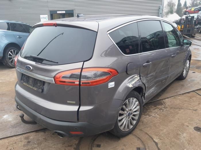 Crochet d'attelage d'un Ford S-Max (GBW) 2.0 Ecoboost 16V 2013