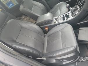 Used Armrest Ford S-Max (GBW) 2.0 Ecoboost 16V Price € 149,99 Margin scheme offered by A-Team Automotive Rotterdam