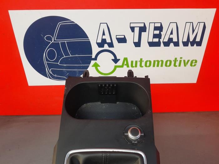 Używane Przelacznik Audi Q2 (GAB/GAG) 1.0 TFSI 12V Cena € 30,00 Procedura marży oferowane przez A-Team Automotive