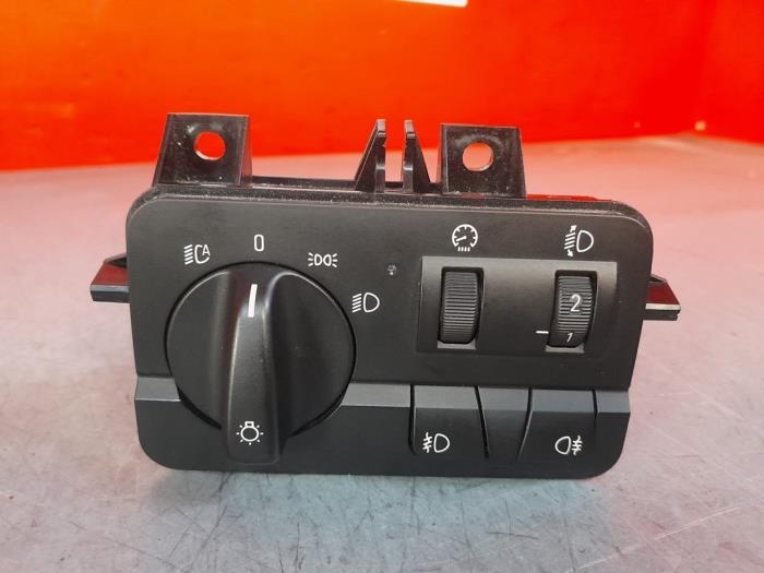 Light switch from a BMW 3 serie (E46/2) 325 Ci 24V 2003