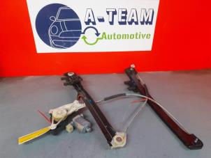 Używane Mechanizm szyby prawej przedniej wersja 4-drzwiowa Audi A3 Sportback (8VA/8VF) 2.0 TDI 16V Cena € 39,99 Procedura marży oferowane przez A-Team Automotive Rotterdam