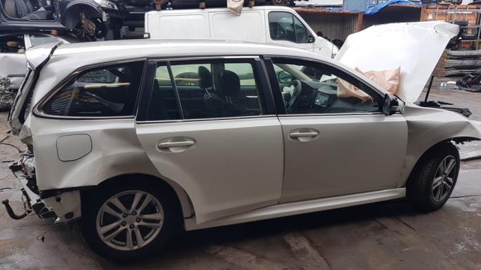 Usados Ventanilla triangular derecha detrás Subaru Legacy Wagon (BR) 2.0 16V Precio de solicitud ofrecido por A-Team Automotive