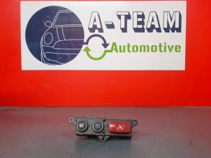 Used Panic lighting switch Alfa Romeo 159 Sportwagon (939BX) 2.4 JTDm 20V Price € 15,00 Margin scheme offered by A-Team Automotive Rotterdam
