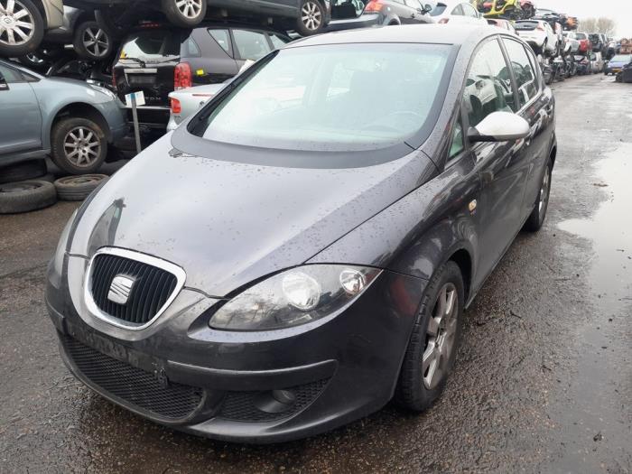 Front end, complete from a Seat Toledo (5P2) 2.0 TDI 16V 2006