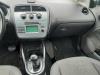 Reproductor de CD y radio de un Seat Toledo (5P2), 2004 / 2010 2.0 TDI 16V, MPV, Diesel, 1.968cc, 100kW (136pk), FWD, AZV, 2004-09 / 2009-05, 5P2 2006