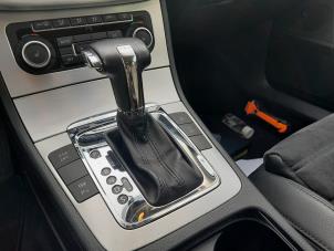 Używane Dzwignia wyboru automatycznej skrzyni biegów Volkswagen Passat Variant (3C5) 1.4 TSI 16V Cena na żądanie oferowane przez A-Team Automotive Rotterdam