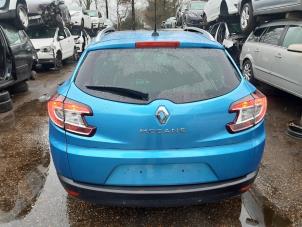Used Rear-wheel drive axle Renault Megane III Grandtour (KZ) 2.0 16V CVT Price on request offered by A-Team Automotive Rotterdam