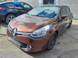 Used Master cylinder Renault Clio IV (5R) 1.5 Energy dCi 90 FAP Price on request offered by A-Team Automotive Rotterdam