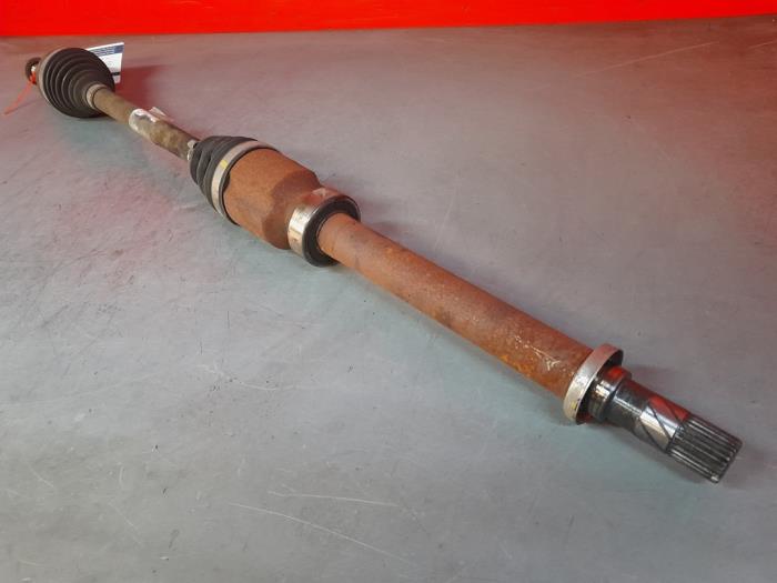 Front drive shaft, right from a Renault Clio IV (5R) 1.5 Energy dCi 90 FAP 2014