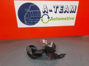 Used Rear seatbelt, left Renault Clio IV (5R) 1.5 Energy dCi 90 FAP Price € 49,99 Margin scheme offered by A-Team Automotive Rotterdam