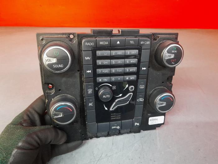 Panel de control de calefacción de un Volvo S60 II (FS) 1.6 DRIVe,D2 2011