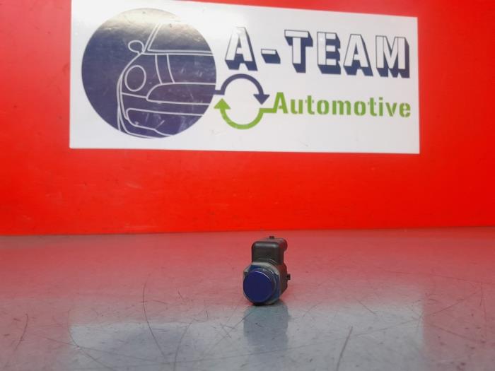 Usados Sensor PDC BMW 5 serie (F10) 530i 24V TwinPower Turbo Precio € 19,99 Norma de margen ofrecido por A-Team Automotive