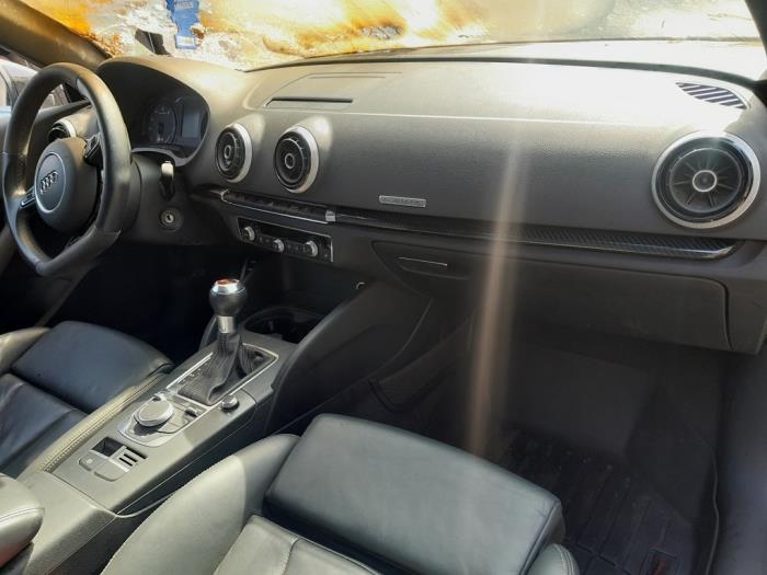 Airbag plafond gauche d'un Audi RS 3 Sportback (8VA/8VF) 2.5 TFSI 20V Quattro Performance 2016