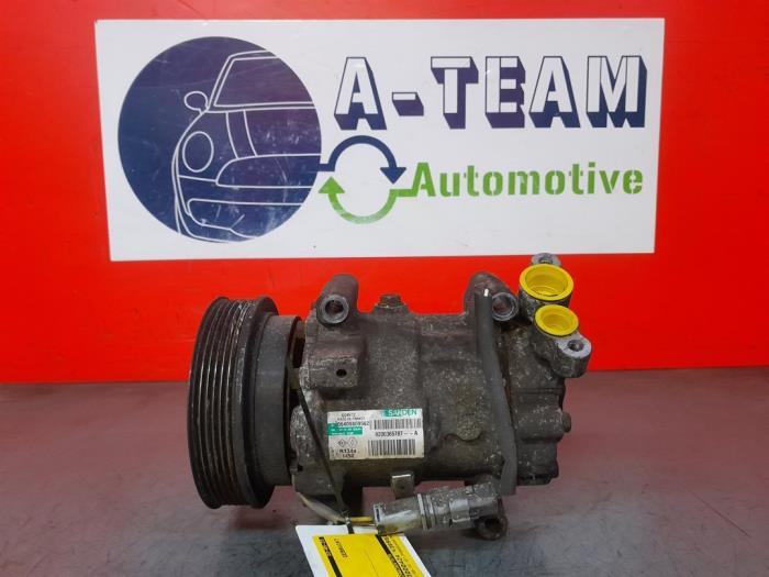 Usagé Compresseur de clim Renault Modus/Grand Modus (JP) 1.6 16V Prix € 29,99 Règlement à la marge proposé par A-Team Automotive