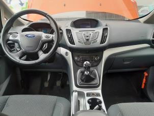 Używane Pas bezpieczenstwa lewy przód Ford Grand C-Max (DXA) 1.6 SCTi 16V Cena na żądanie oferowane przez A-Team Automotive Rotterdam