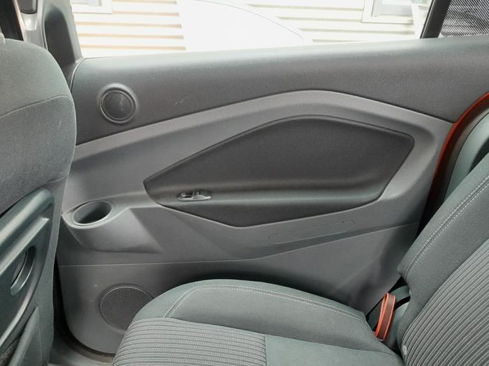 Revêtement portière 4portes arrière droite d'un Ford Grand C-Max (DXA) 1.6 SCTi 16V 2011