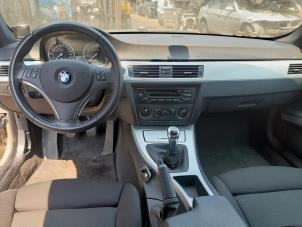 Used Radio CD player BMW 3 serie (E92) 320i 16V Price on request offered by A-Team Automotive