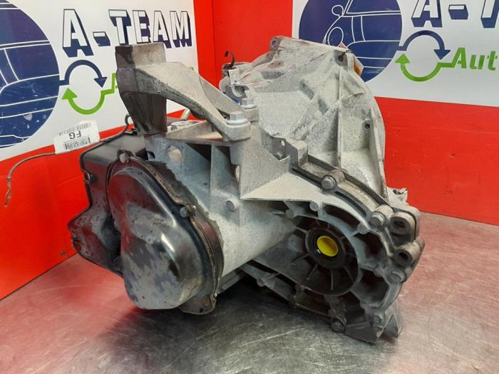 Gearbox from a Ford Focus 2 Wagon 1.6 Ti-VCT 16V 2009