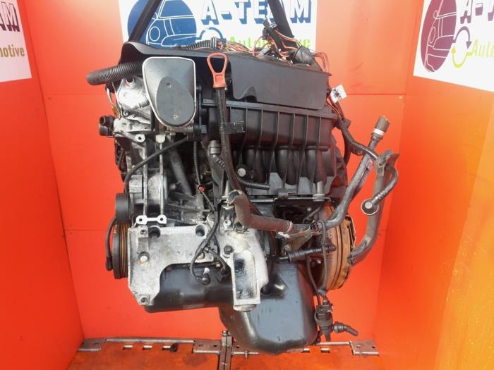 Motor van een BMW 3 serie (E46/4) 316i 16V 2005