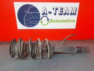 Used Fronts shock absorber, left BMW 3 serie (E92) 320i 16V Corporate Lease Price on request offered by A-Team Automotive Rotterdam