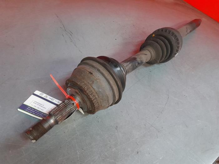 Front drive shaft, right from a Volvo C70 (NK) 2.3 T5 20V 1997