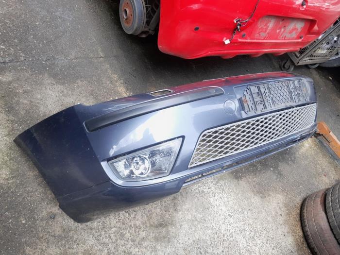 Front bumper Ford Mondeo III 1.8 16V - 1415693