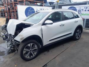 Used Fronts shock absorber, left Kia Niro I (DE) 64 kWh Price on request offered by A-Team Automotive Rotterdam