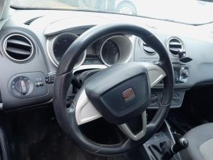 Używane Kierownica Seat Ibiza ST (6J8) 1.2 TDI Ecomotive Cena na żądanie oferowane przez A-Team Automotive Rotterdam