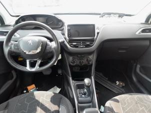 Used Radio CD player Peugeot 2008 (CU) 1.2 12V e-THP PureTech 110 Price on request offered by A-Team Automotive Rotterdam