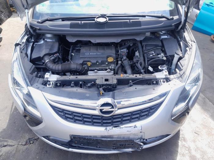 Servo frein d'un Opel Zafira Tourer (P12) 1.4 Turbo 16V ecoFLEX 2016