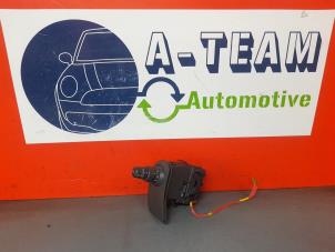 Used Light switch Renault Clio III (BR/CR) 1.6 16V Price € 49,99 Margin scheme offered by A-Team Automotive Rotterdam
