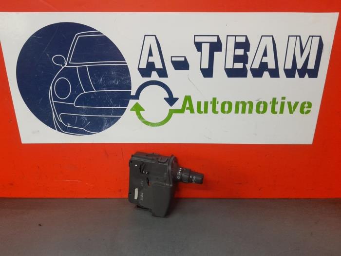 Wiper switch from a Renault Clio III (BR/CR) 1.6 16V 2006