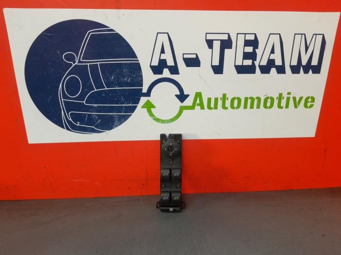 Usados Interruptor de ventanilla eléctrica Ford Focus 2 Wagon 1.8 16V Precio € 39,99 Norma de margen ofrecido por A-Team Automotive
