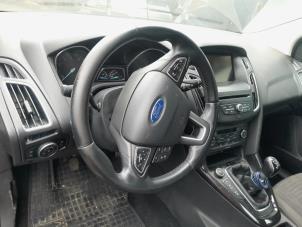 Used Instrument panel Ford Focus 3 Wagon 1.0 Ti-VCT EcoBoost 12V 125 Price € 149,99 Margin scheme offered by A-Team Automotive