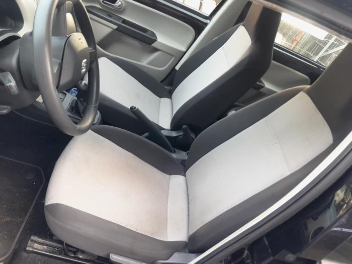Seat, left from a Seat Mii 1.0 12V 2015