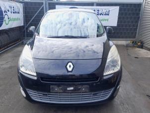 Usagé Partie avant complète Renault Grand Scénic III (JZ) 1.4 16V TCe 130 Prix € 1.749,99 Règlement à la marge proposé par A-Team Automotive